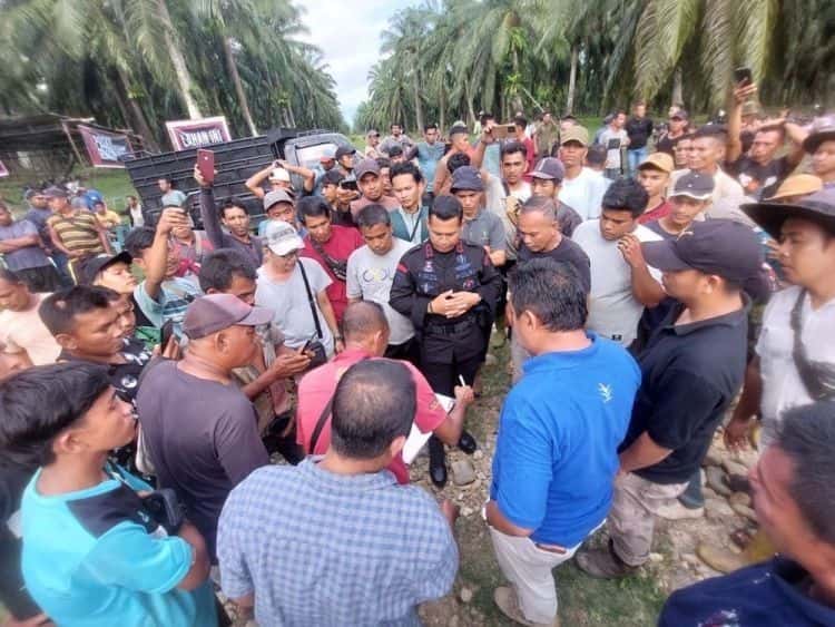 Bupati Mendengar, Tapi Tidak Semua Suara Ketika Warga Seuneubok Pusaka Berteriak di Tengah Kesunyian Pemerintah
